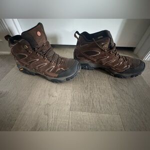 Merrell Men’s MOAB 2 Mid waterproof boots 10.5